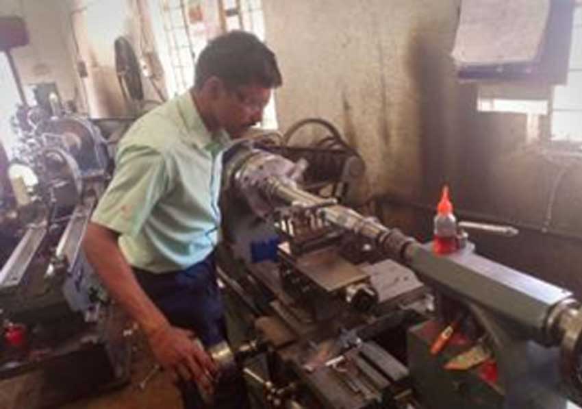 LATHE 02 MAKE- 